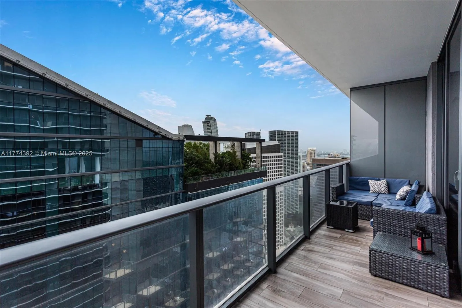 1 bedroom 2 bath for sale at 801 S Miami Ave # 4807, Miami FL 33130