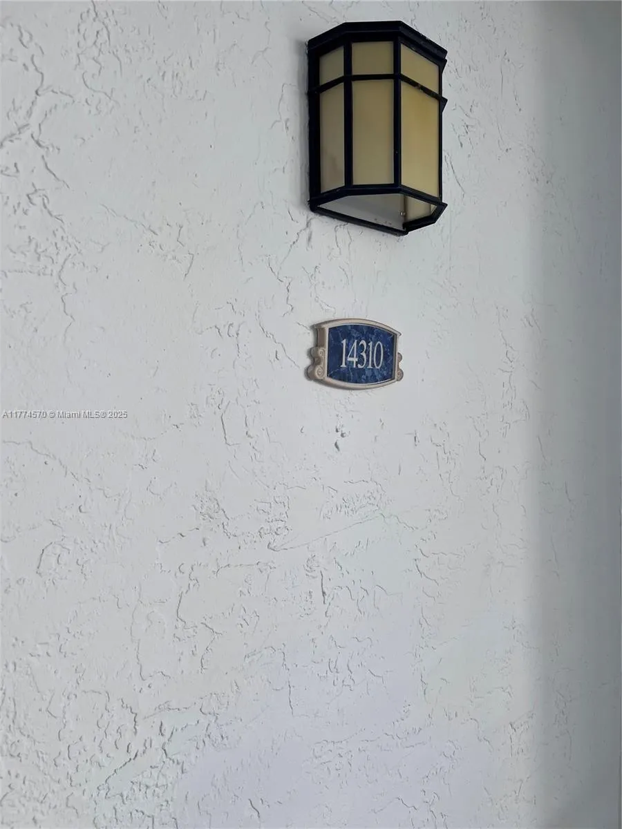 1 bedroom 1 bath for sale at 3215 NE 184th St # 14310, Aventura FL 33160