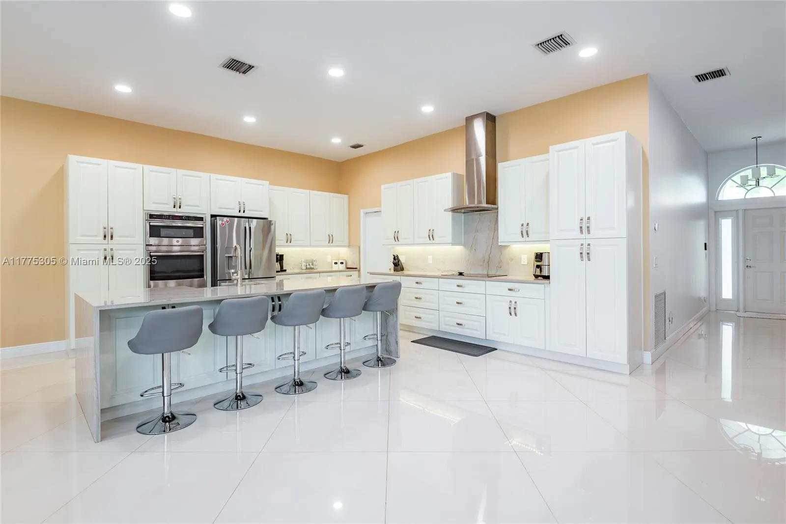 23274 Alora Dr, Boca Raton FL 33433