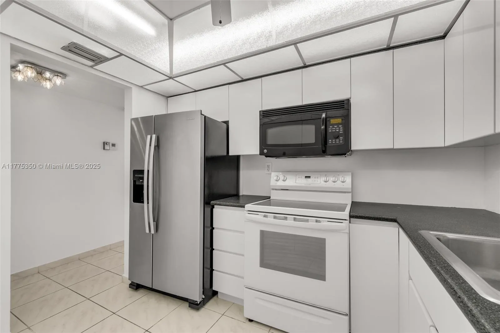 2 bedroom 2 bath for sale at 600 Three Islands Blvd # 1207, Hallandale Beach FL 33009