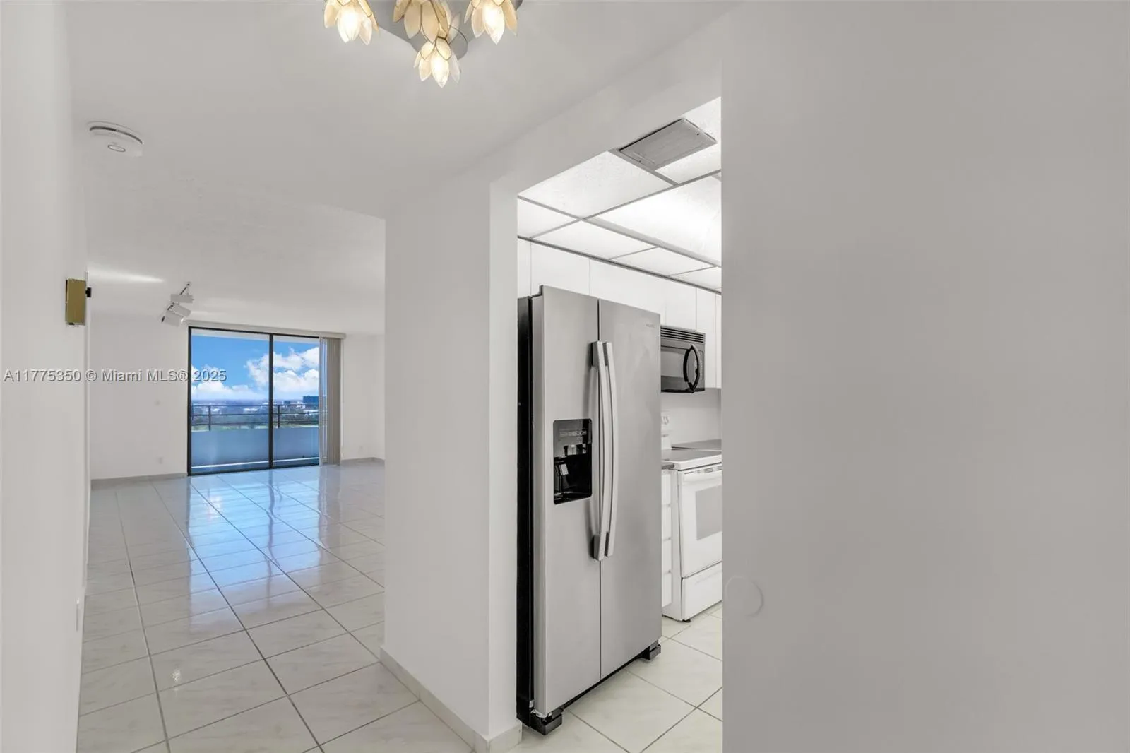 600 Three Islands Blvd # 1207, Hallandale Beach FL 33009
