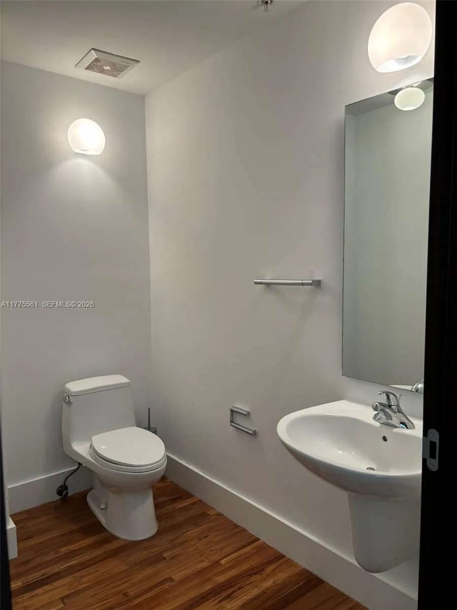 2001 Meridian Ave # 309, Miami Beach FL 33139
