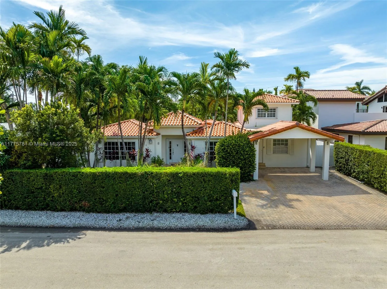 5 bedroom 4 bath for sale at 250 Greenwood Drive, Key Biscayne FL 33149