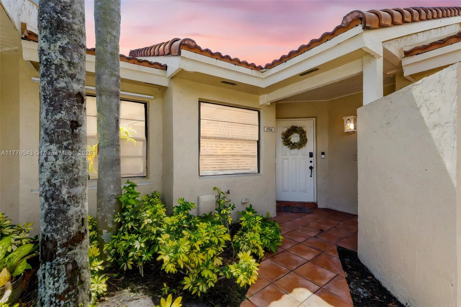 2 bedroom 2 bath for sale at 6536 NW 170th Ter # 6536, Hialeah FL 33015