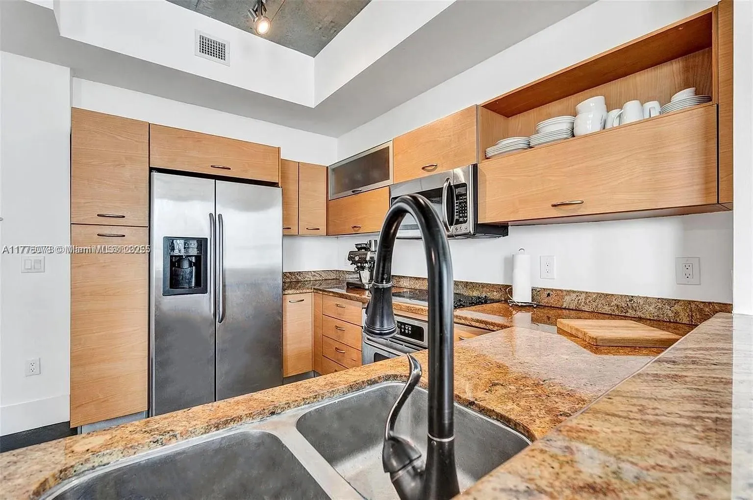 2275 Biscayne Blvd, Miami FL 33137