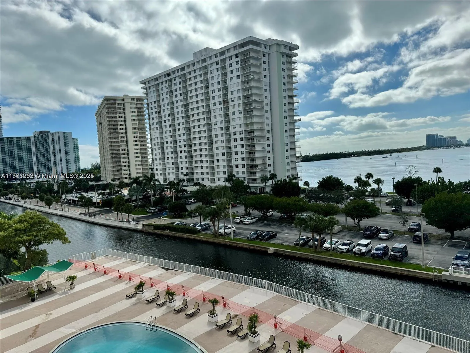 400 Kings Point Dr # 609, Sunny Isles Beach FL 33160
