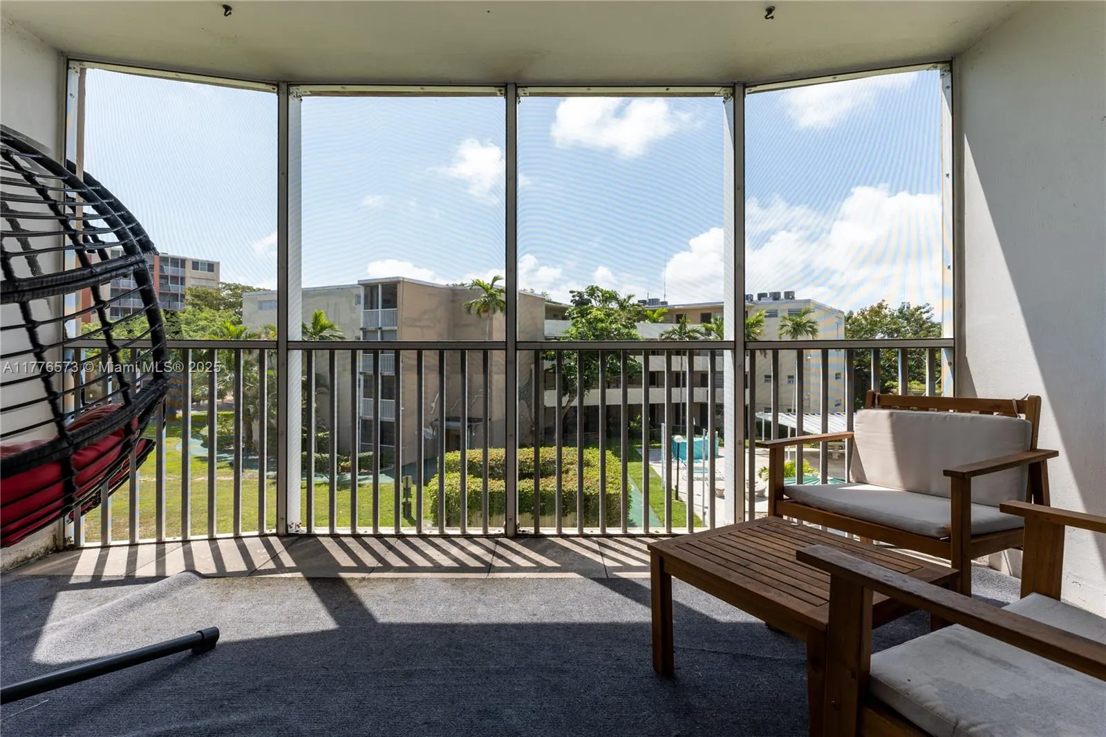 1680 NE 191st St # 2, Miami FL 33179