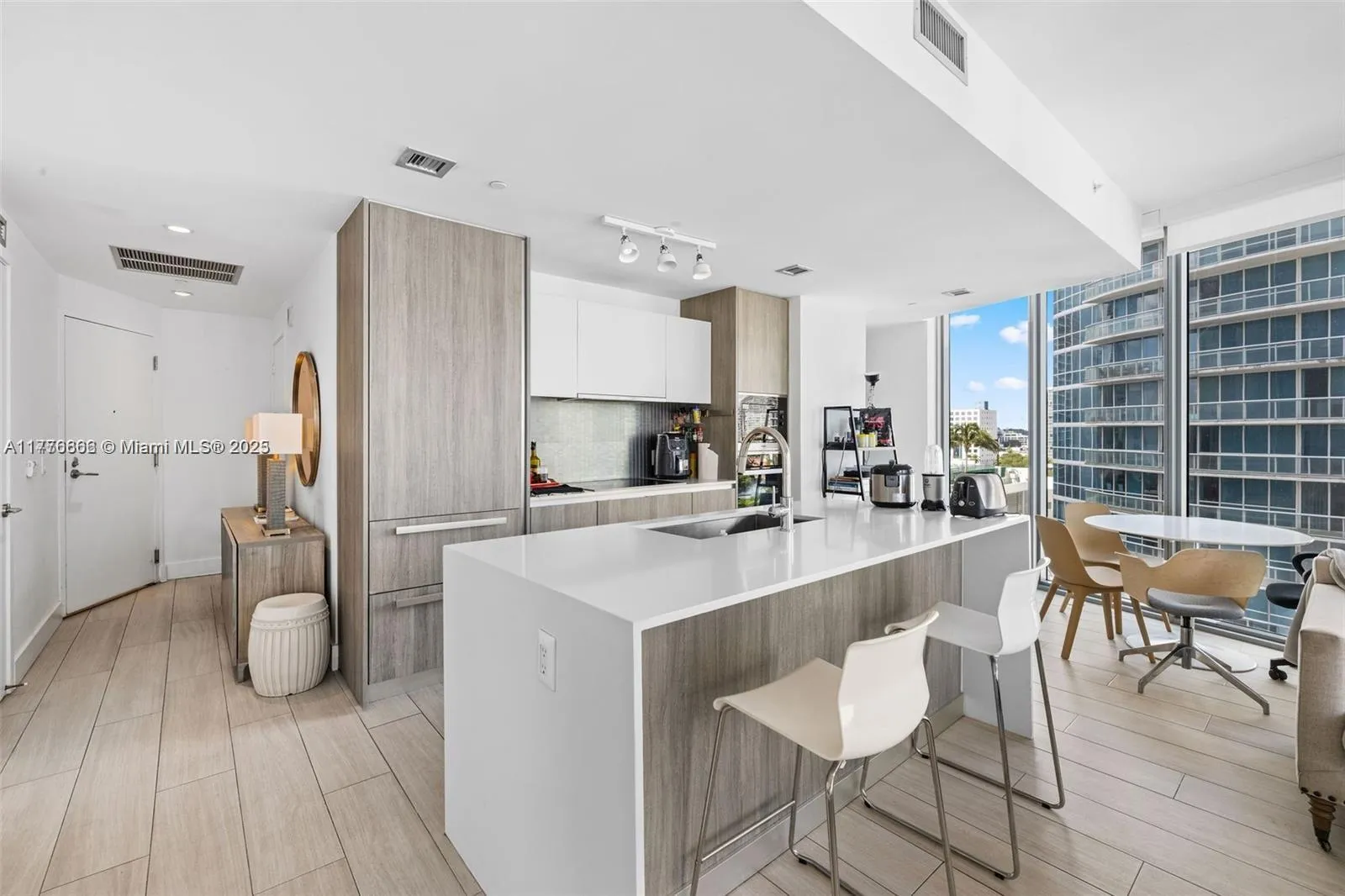 2900 NE 7th Ave # 901, Miami FL 33137