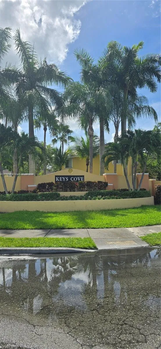 3 bedroom 2 bath for sale at 2918 SE 15th Rd # 59, Homestead FL 33035