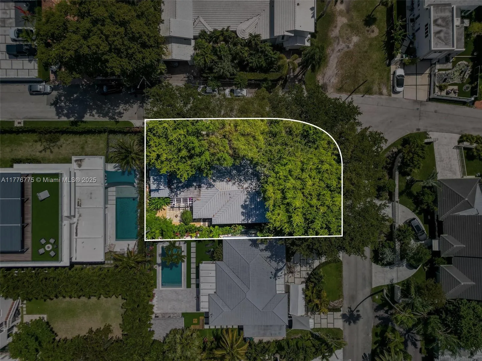 8800 N Bayshore Dr, Miami FL 33138