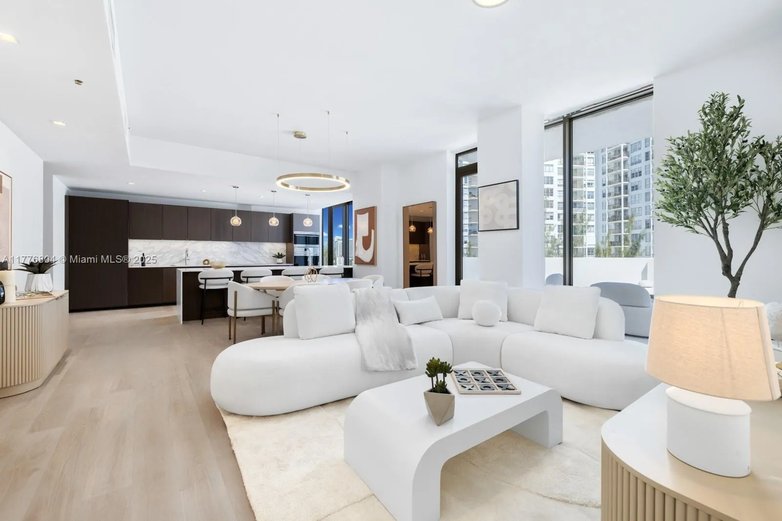 2 bedroom 2 bath for sale at 340 W 42nd St # 601, Miami Beach FL 33140