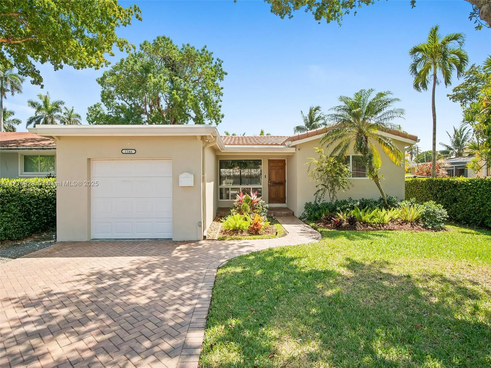 1146 Lincoln St, Hollywood FL 33019
