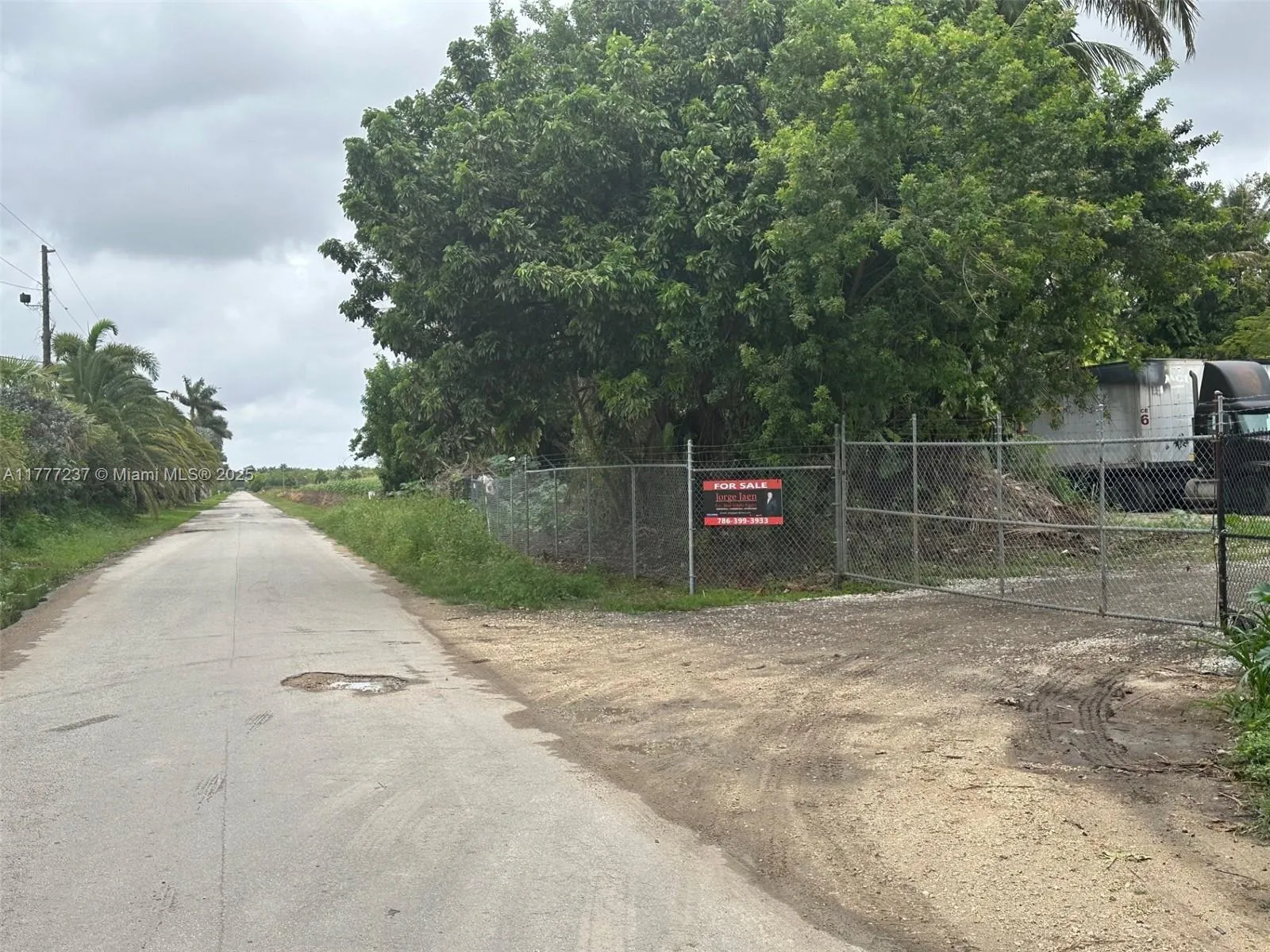 SW 122 Street, Unincorporated Dade County FL 33196