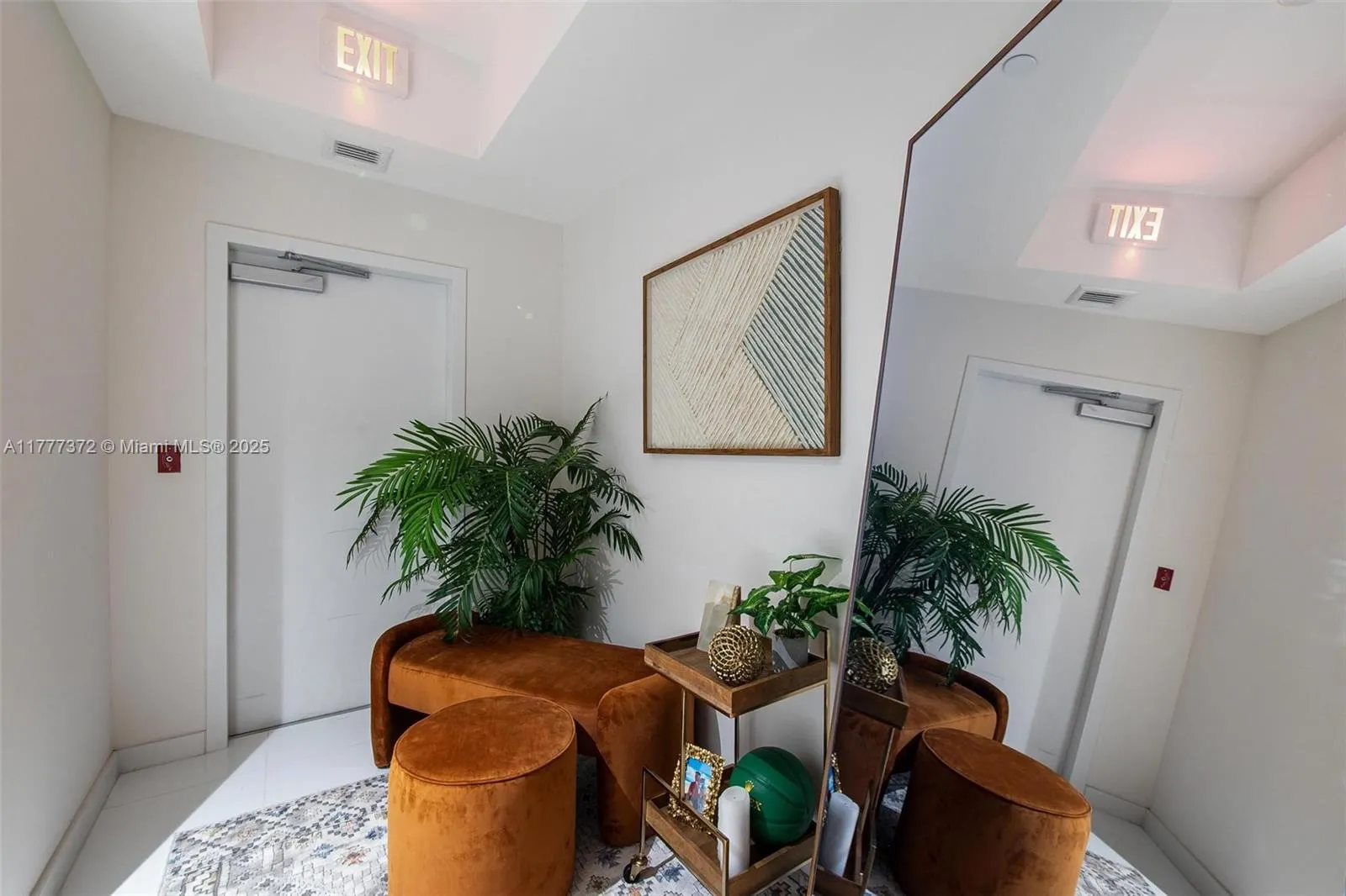 851 NE 1st Ave # 4100, Miami FL 33132