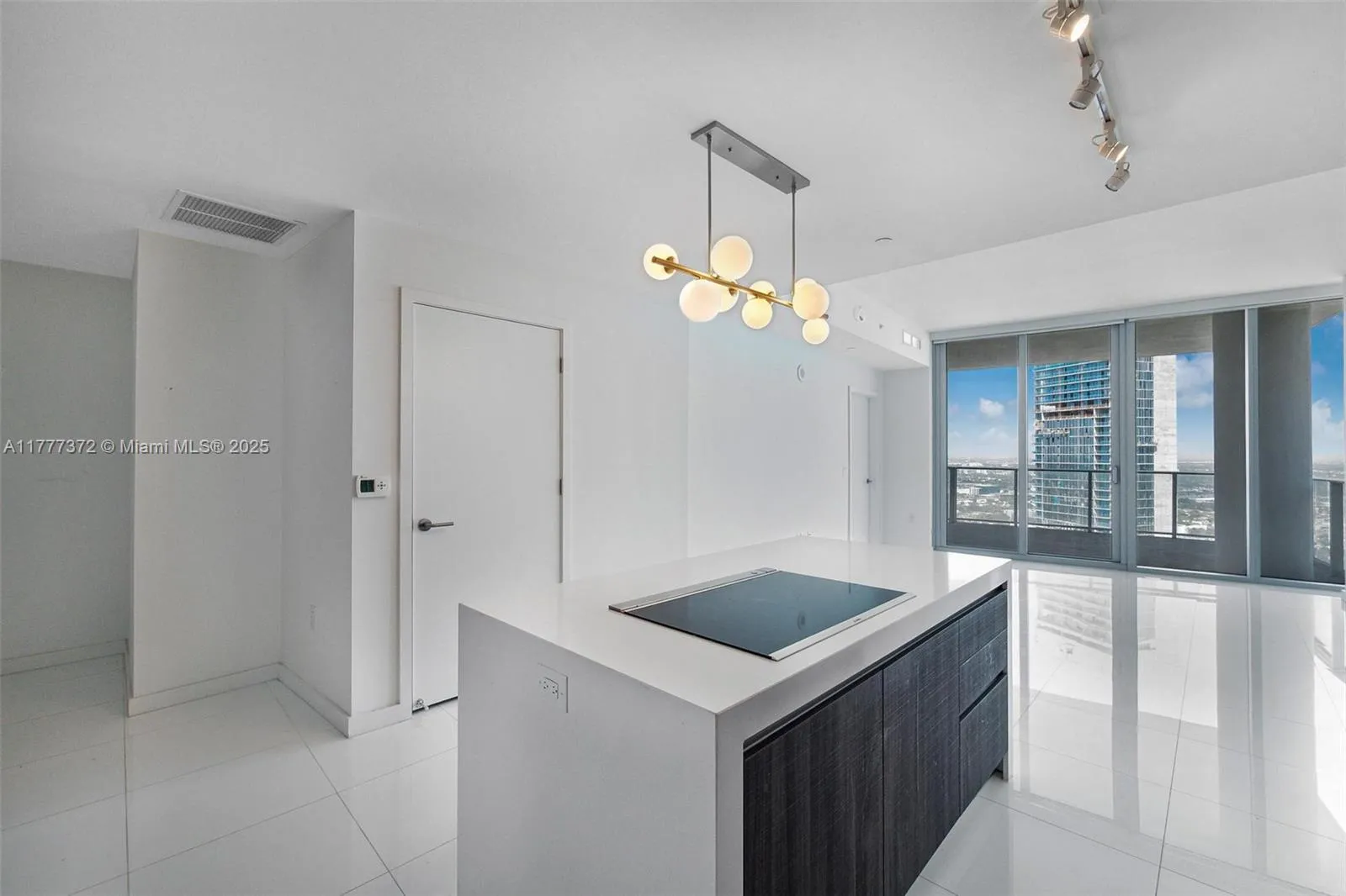 851 NE 1st Ave # 4100, Miami FL 33132