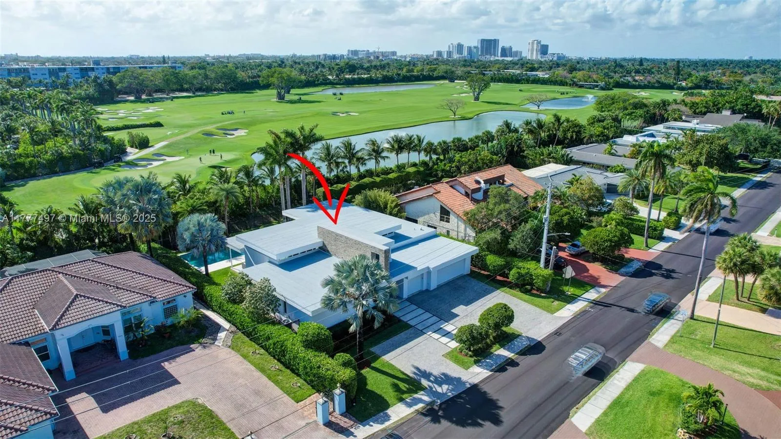 907 Diplomat Pkwy, Hallandale Beach FL 33009