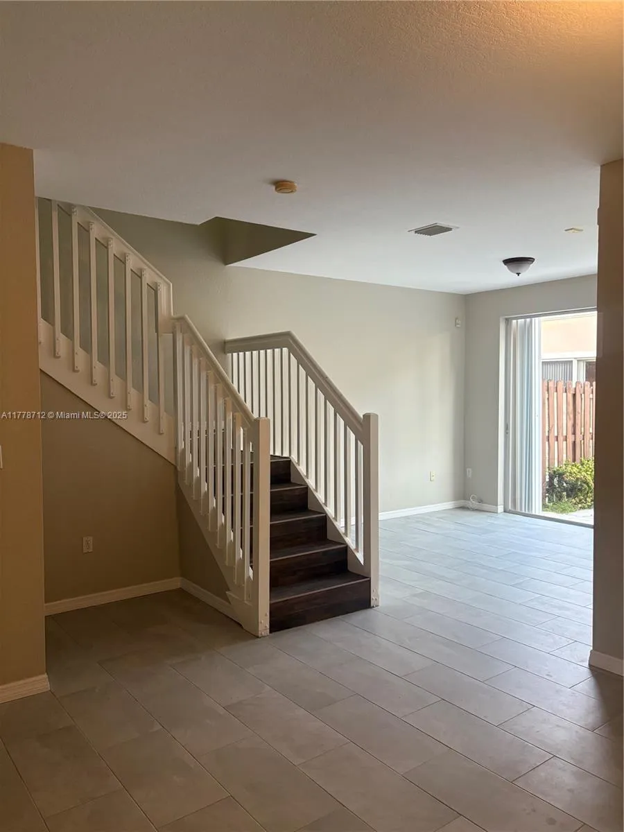 12476 SW 122nd St, Miami FL 33186