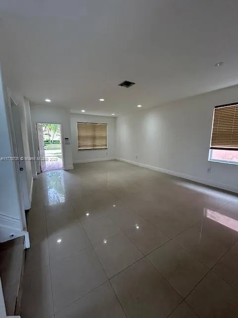 1832 SE 15th St # 1832, Homestead FL 33035