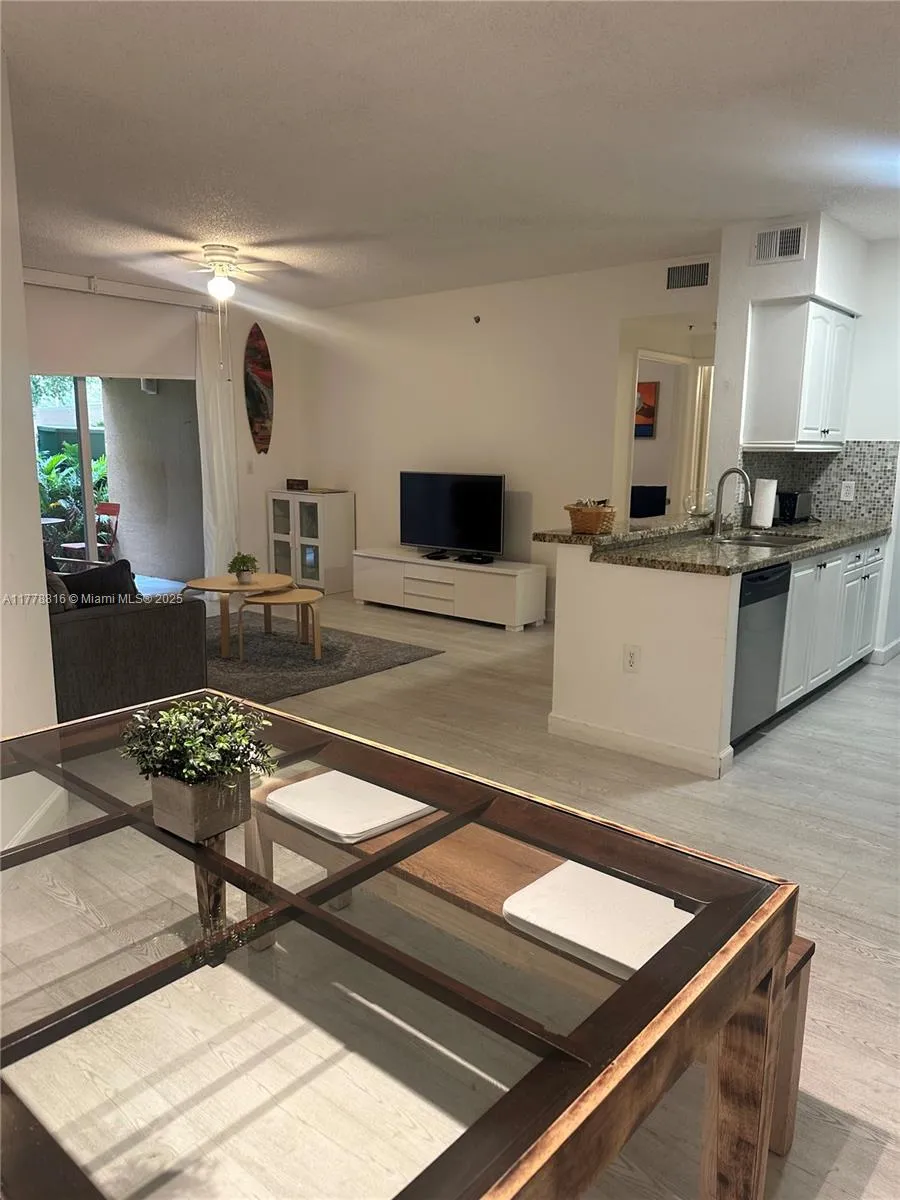 19877 E Country Club Dr # 3105, Aventura FL 33180