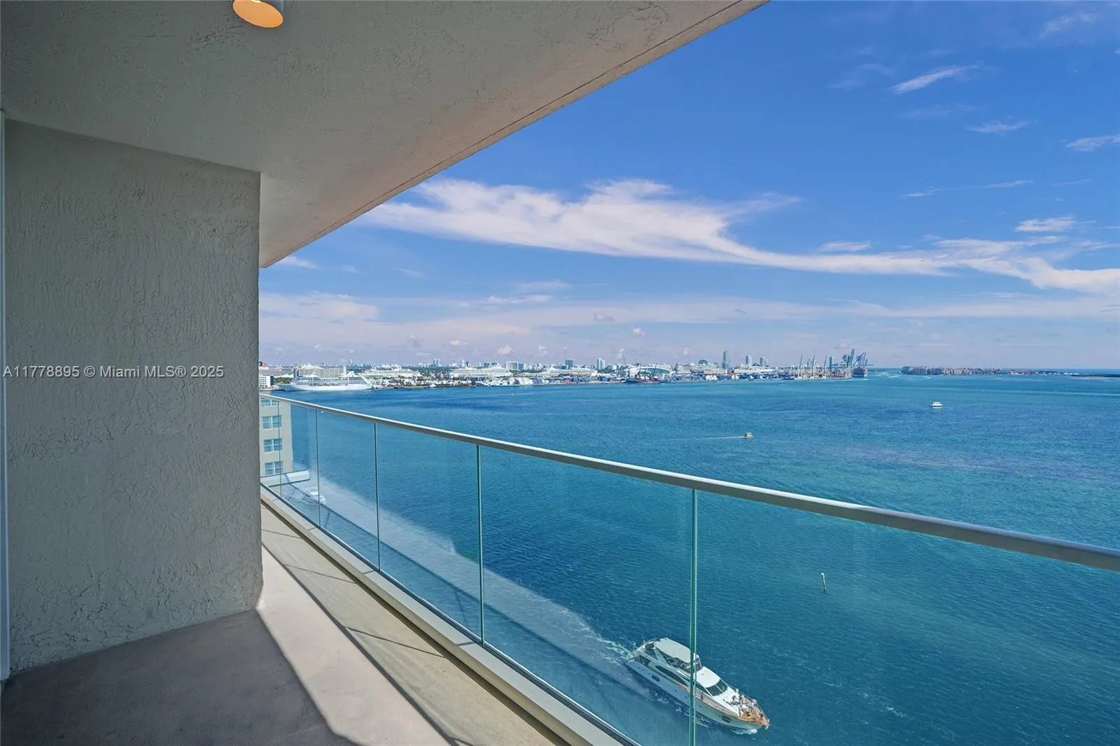 800 Claughton Island Dr # 1801, Miami FL 33131