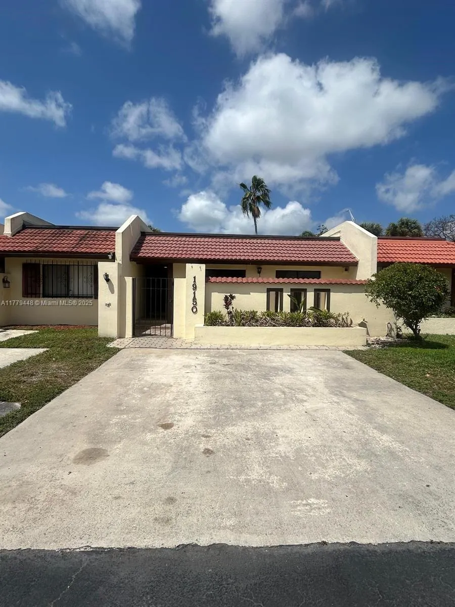 3 bedroom 2 bath for sale at 19150 NW 65th Ct # 19150, Hialeah FL 33015