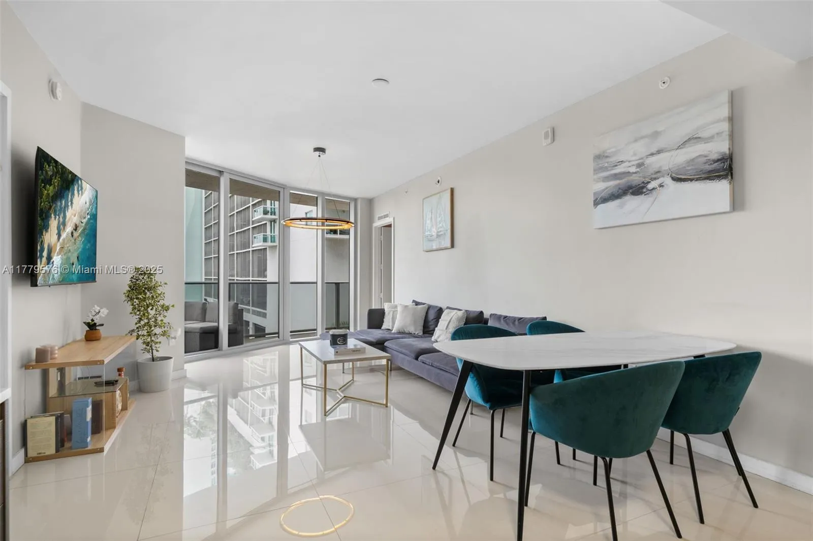 488 NE 18th St # 301, Miami FL 33132