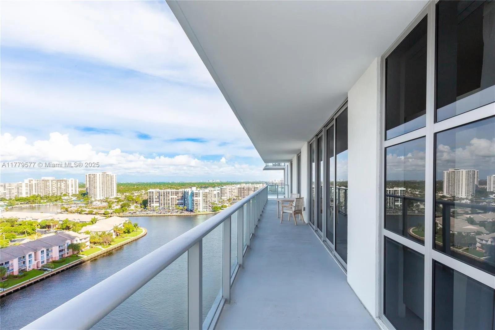 4010 S Ocean Dr # R2204, Hollywood FL 33019