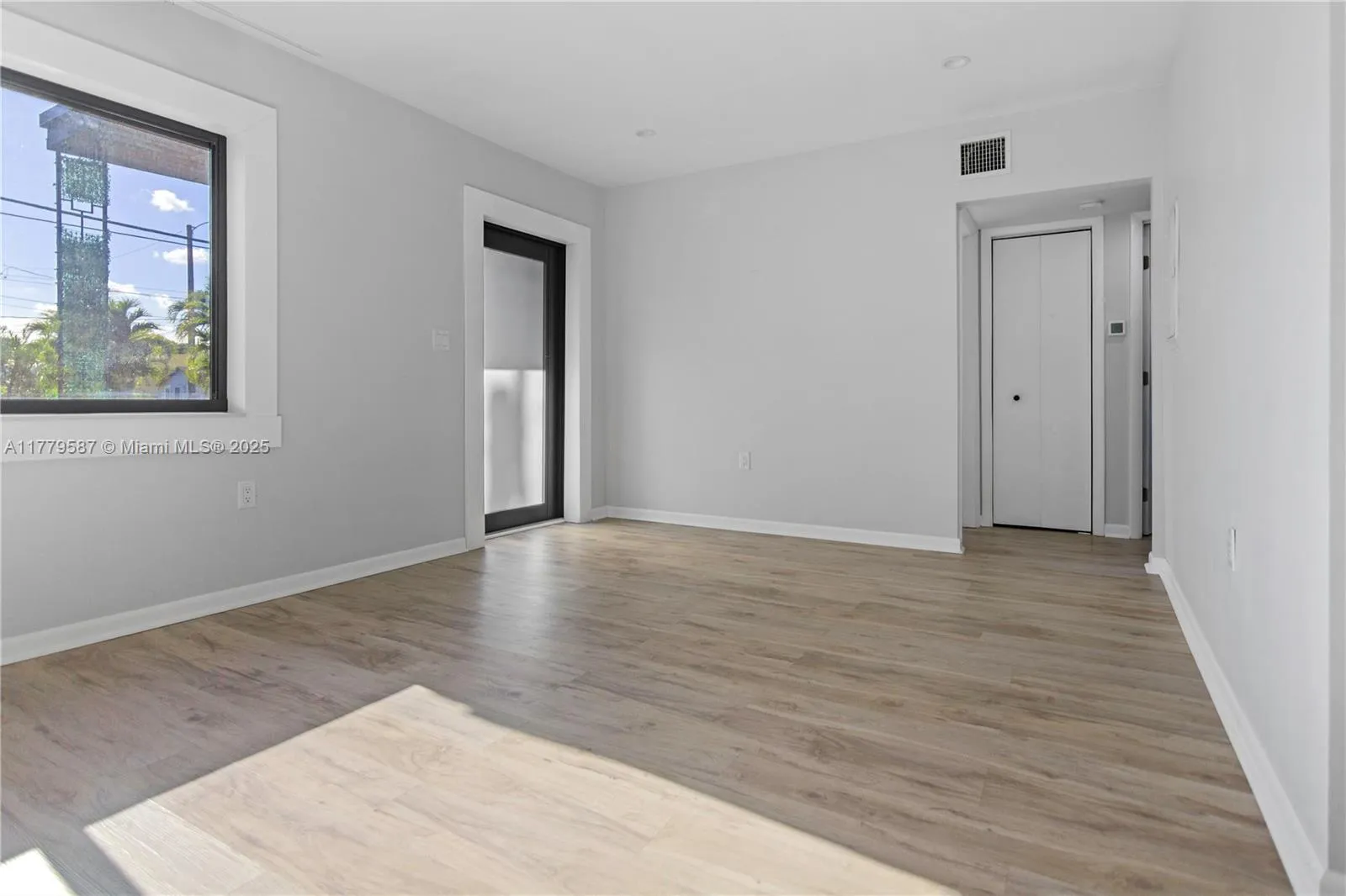 2353 SW 31st Ave # 2351, Miami FL 33145