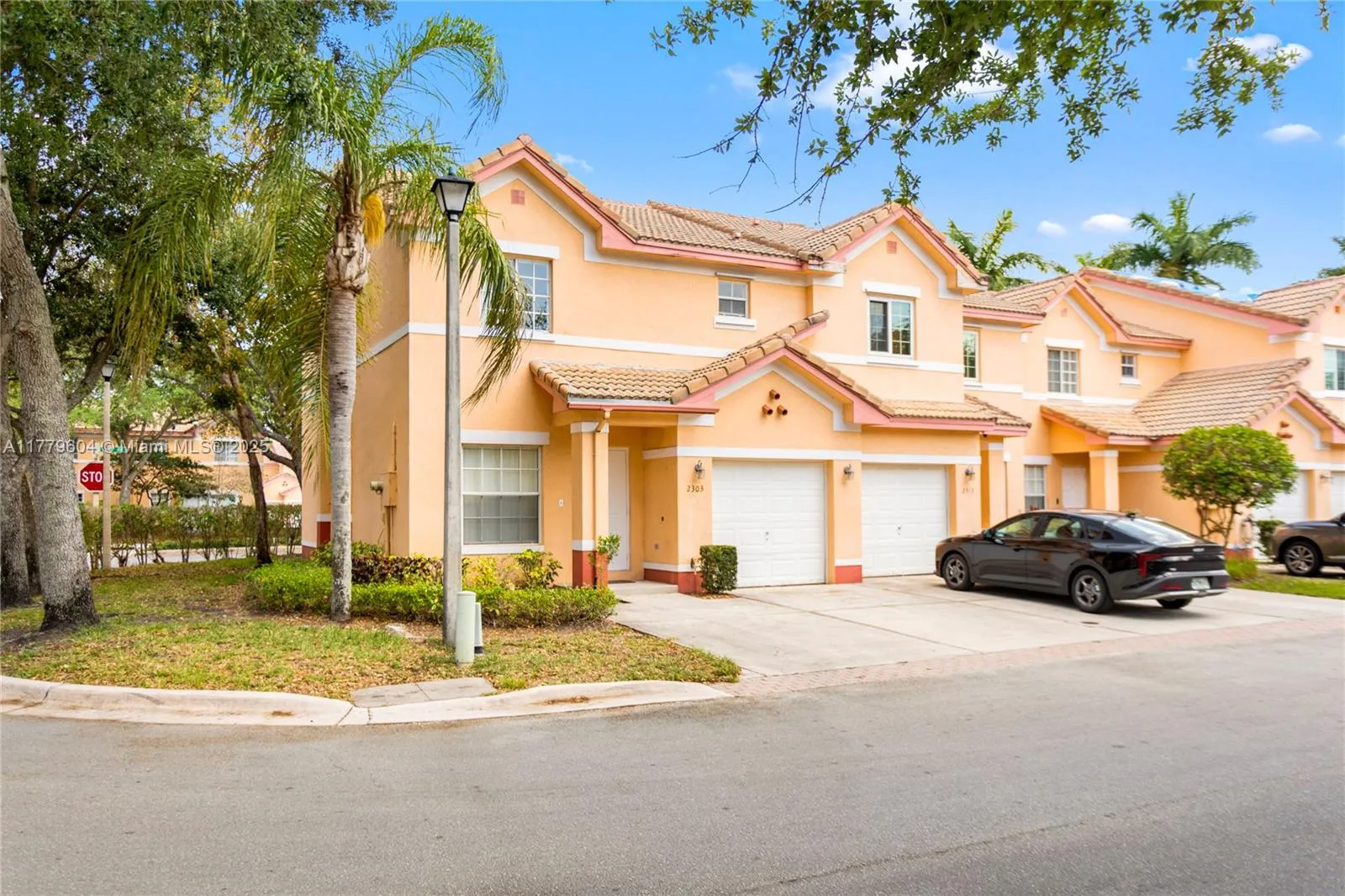 3 bedroom 2 bath for sale at 2303 SW 87th Ter, Miramar FL 33025