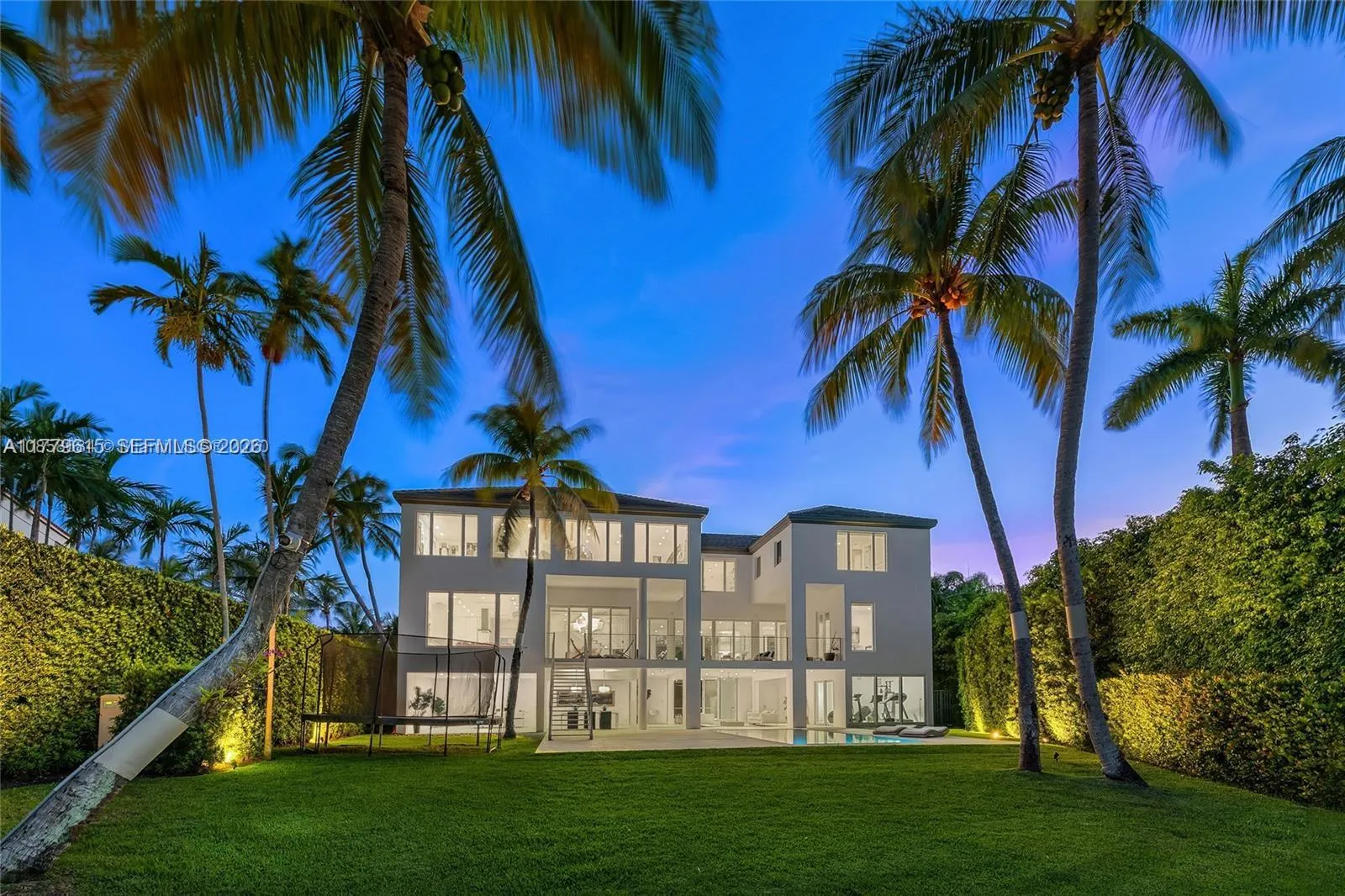 481 S Mashta Drive, Key Biscayne FL 33149