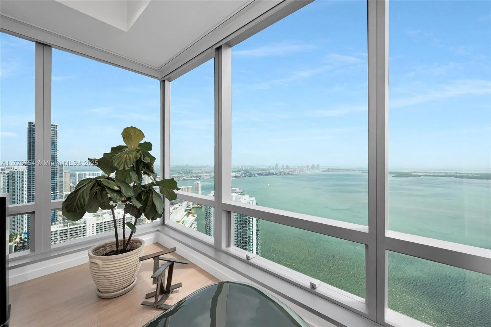 3 bedroom 3 bath for sale at 1425 Brickell Ave # 61E, Miami FL 33131