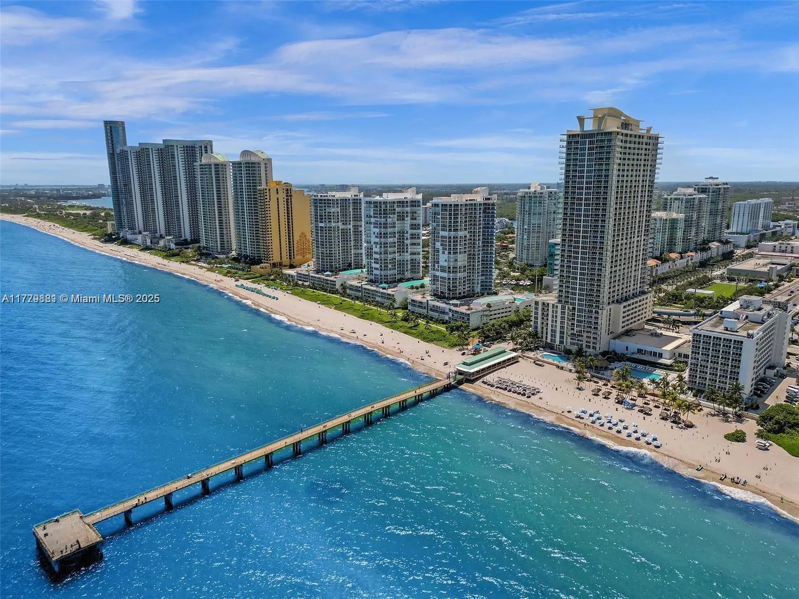 2 bedroom 2 bath for rent at 16699 Collins Ave # 2903, Sunny Isles Beach FL 33160