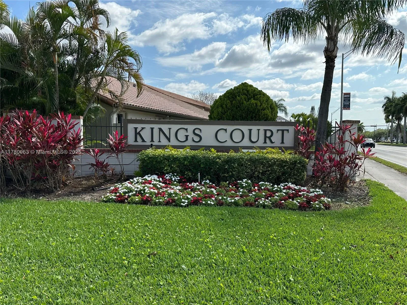 2 bedroom 2 bath for sale at 11405 SW 87th Ter, Miami FL 33173