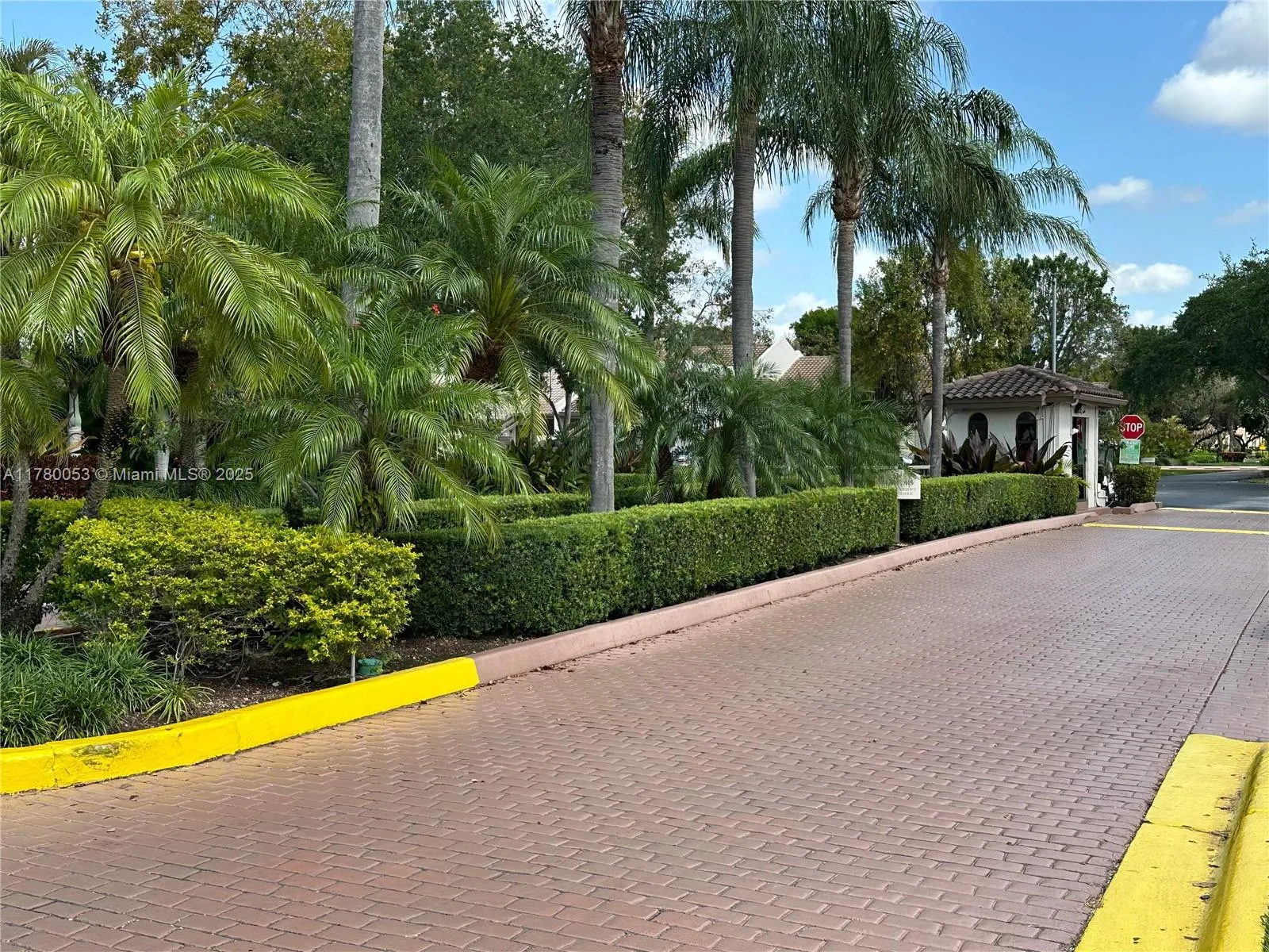 11405 SW 87th Ter, Miami FL 33173