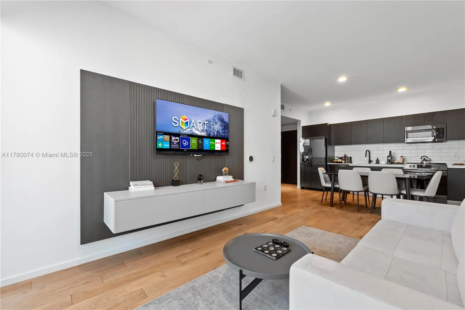 398 NE 5th St # 2119, Miami FL 33132