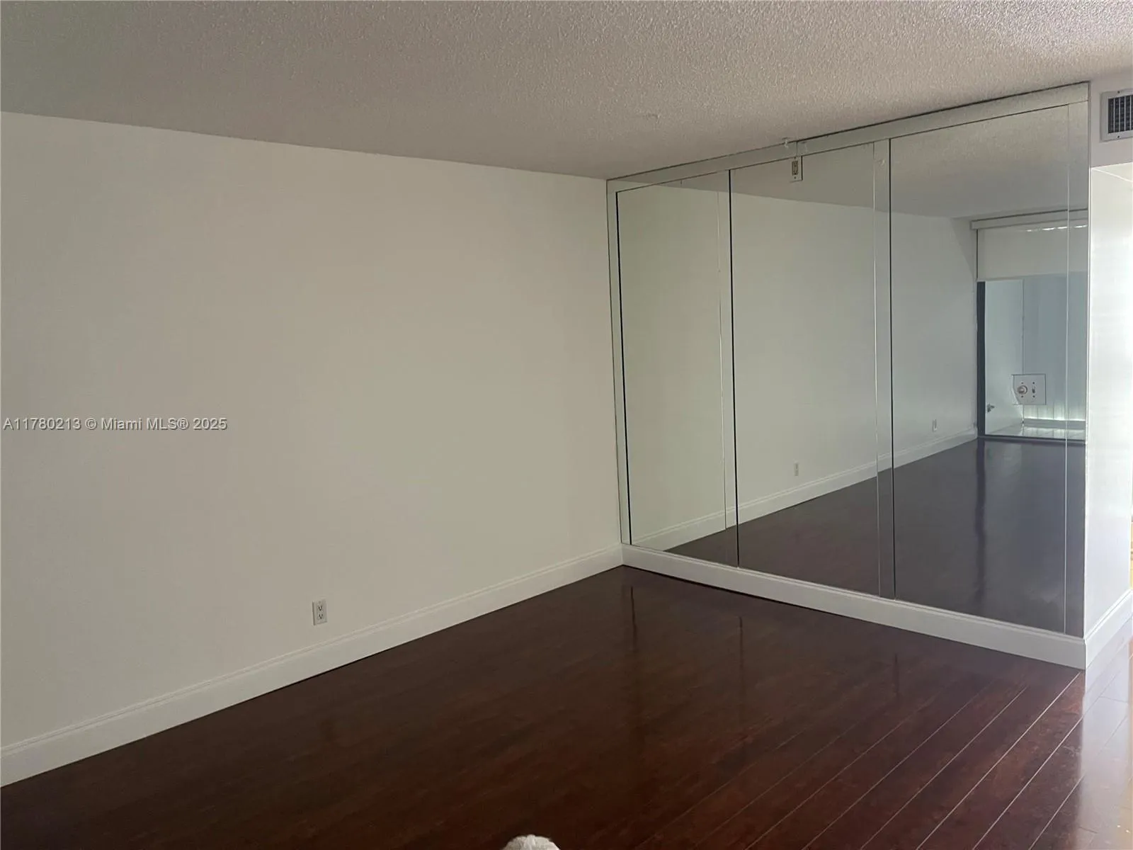 20500 W Country Club Dr # 704, Aventura FL 33180