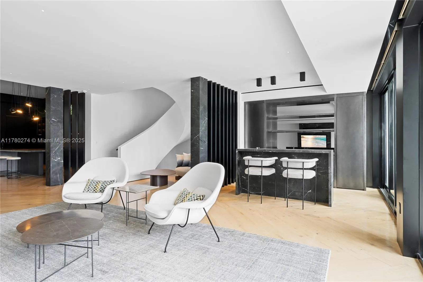 247 E Rivo Alto Dr, Miami Beach FL 33139