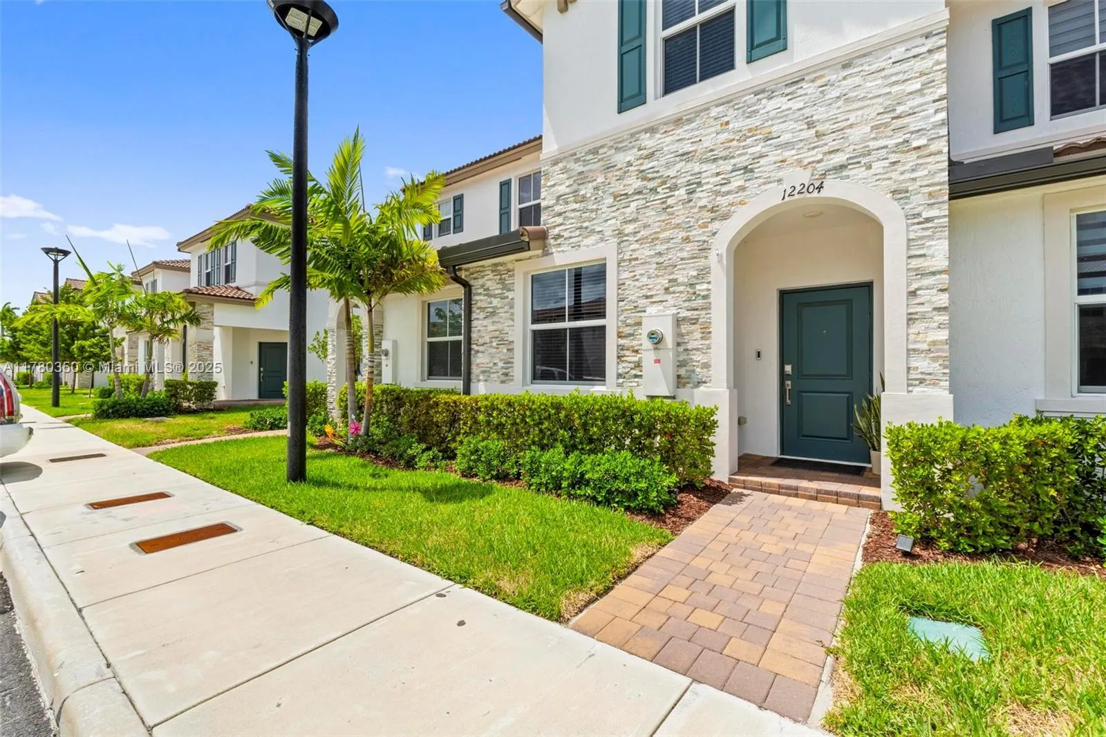 12204 NW 23rd Ct, Miami FL 33167