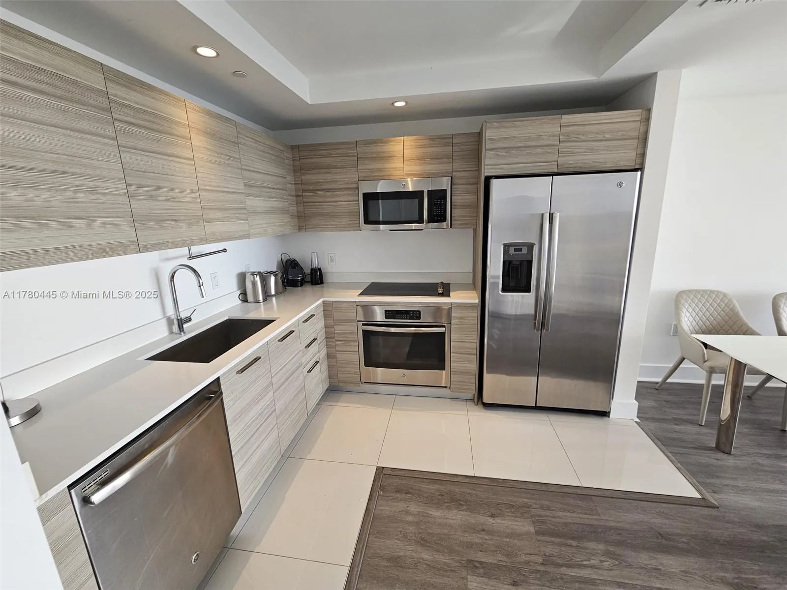 1 bedroom 1 bath for sale at 121 NE 34 ST # 2511, Miami FL 33137