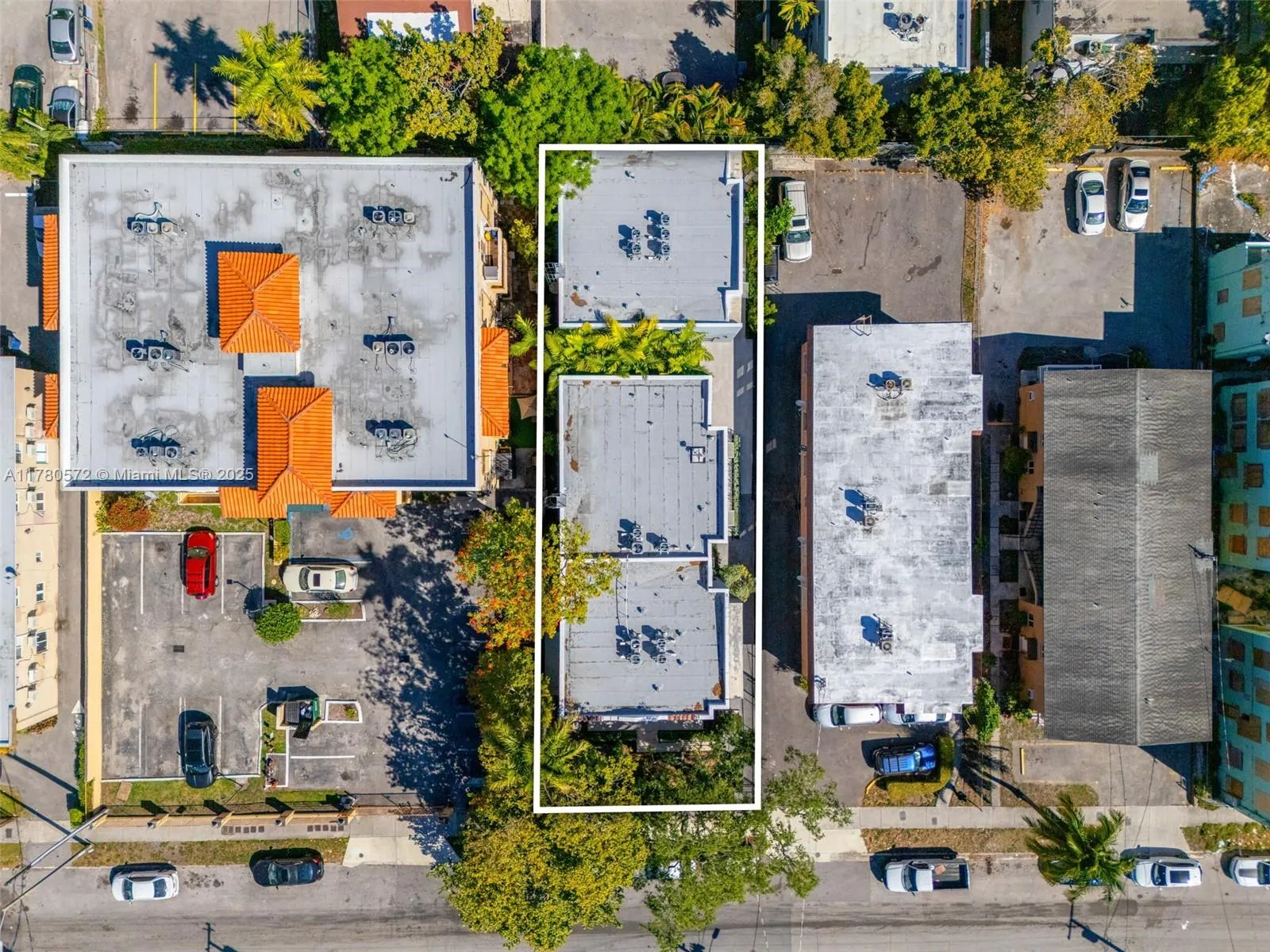 1335 SW 4th St, Miami FL 33135