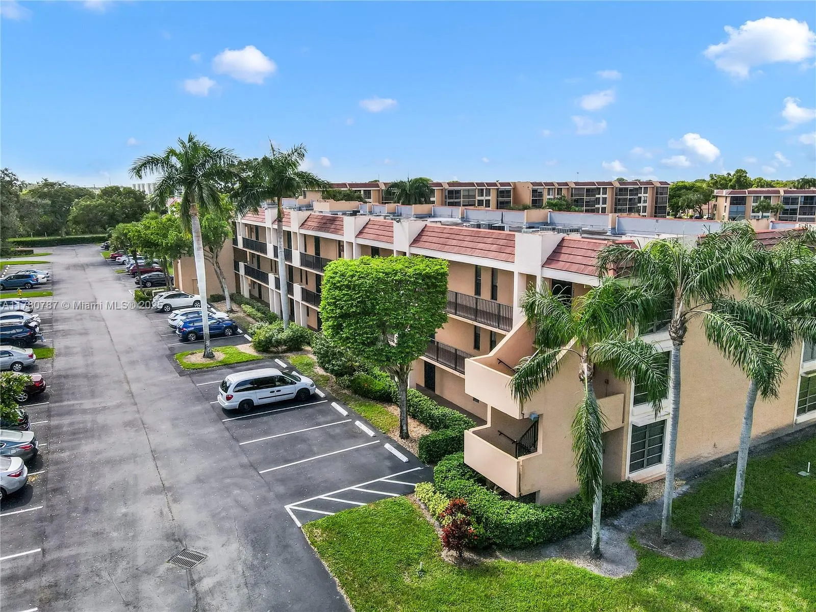 6106 Coral Lake Dr # 106, Margate FL 33063