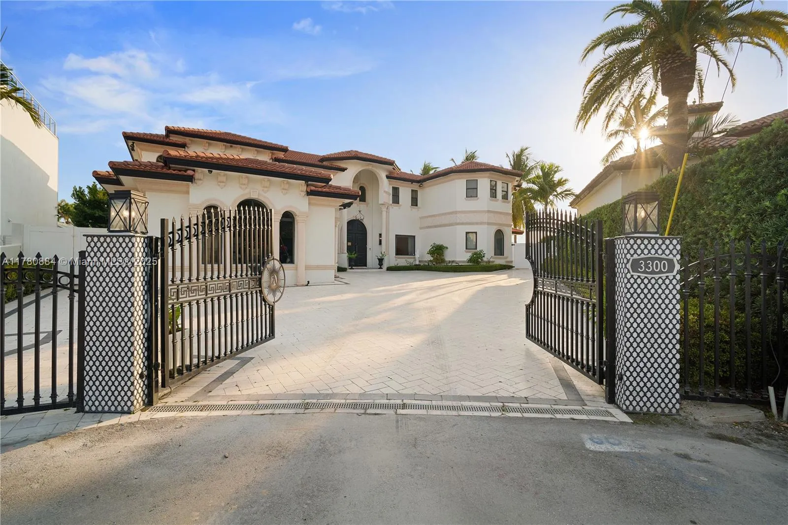 3300 NE 171st St, North Miami Beach FL 33160