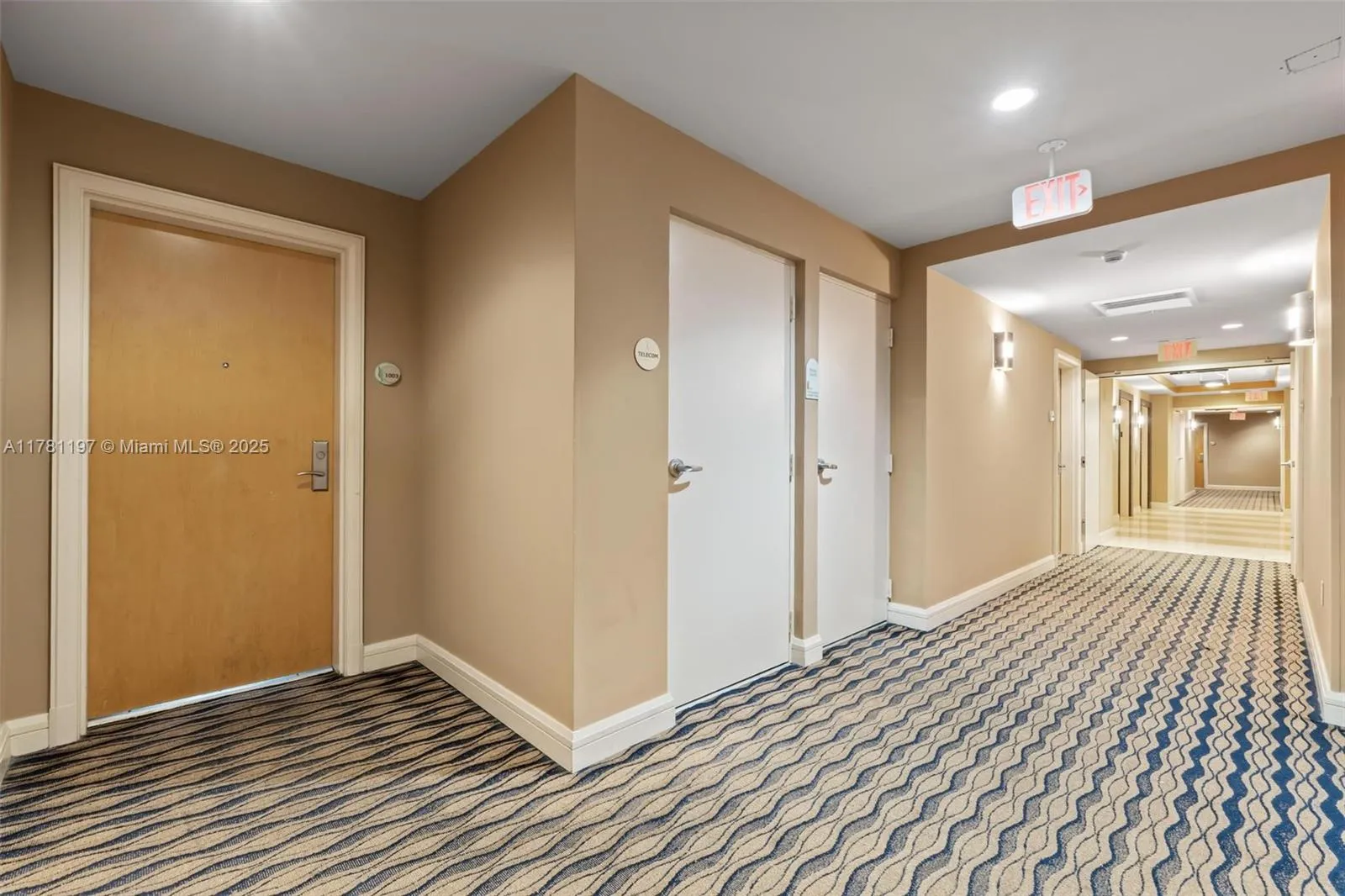 253 NE 2nd St # 1003, Miami FL 33132