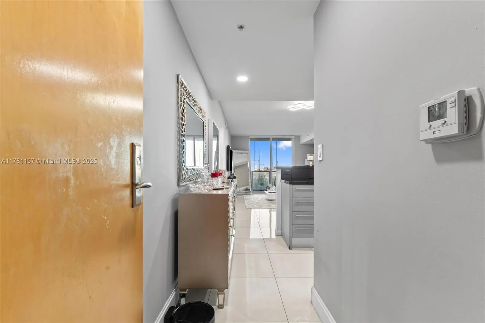 253 NE 2nd St # 1003, Miami FL 33132