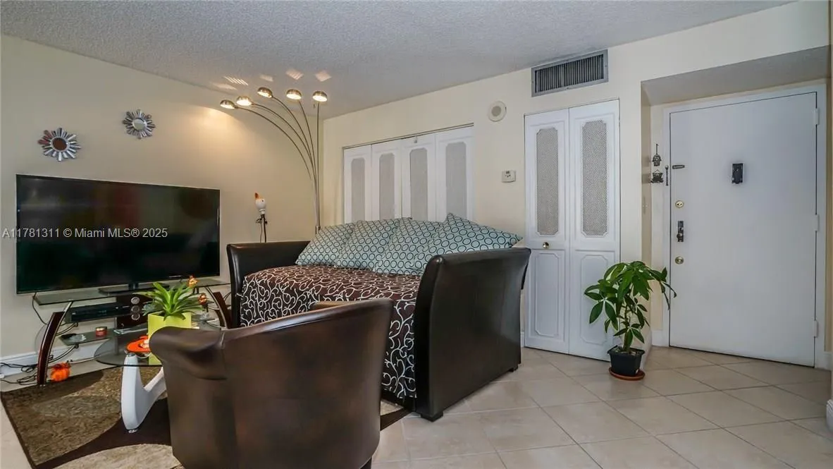 17011 N Bay Rd # 701, Sunny Isles Beach FL 33160