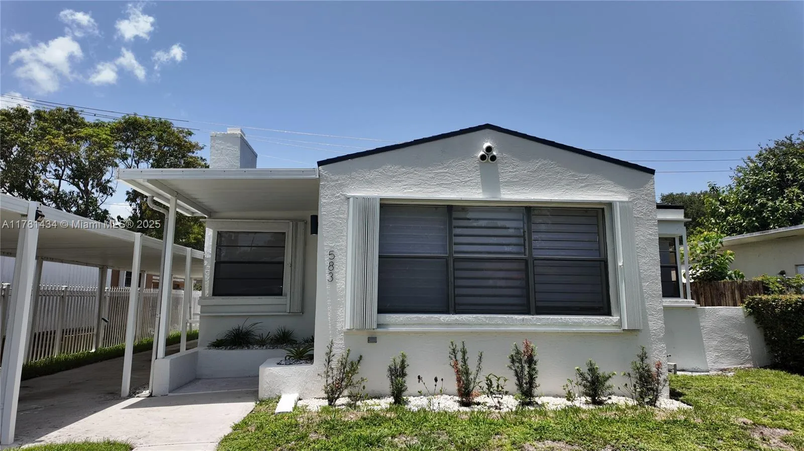 583 NW 47th Ter, Miami FL 33127