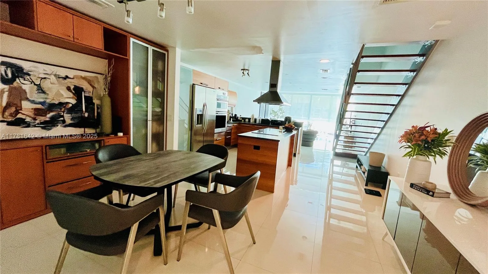 2950 NE 188th St # 143, Aventura FL 33180