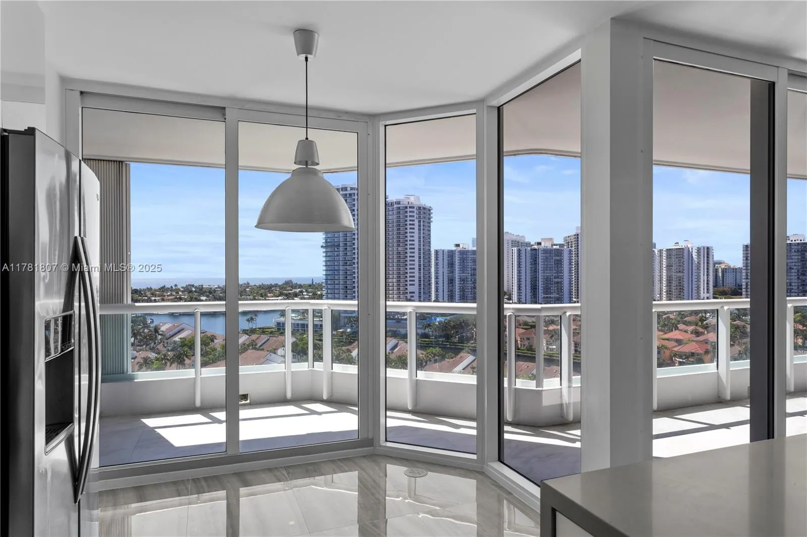 21055 Yacht Club Dr # 1409, Aventura FL 33180