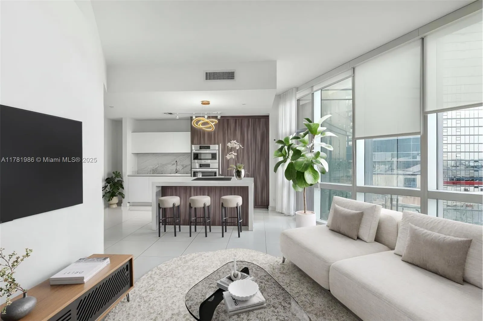 1 bedroom 1 bath for sale at 851 NE 1st Ave # 1102, Miami FL 33132