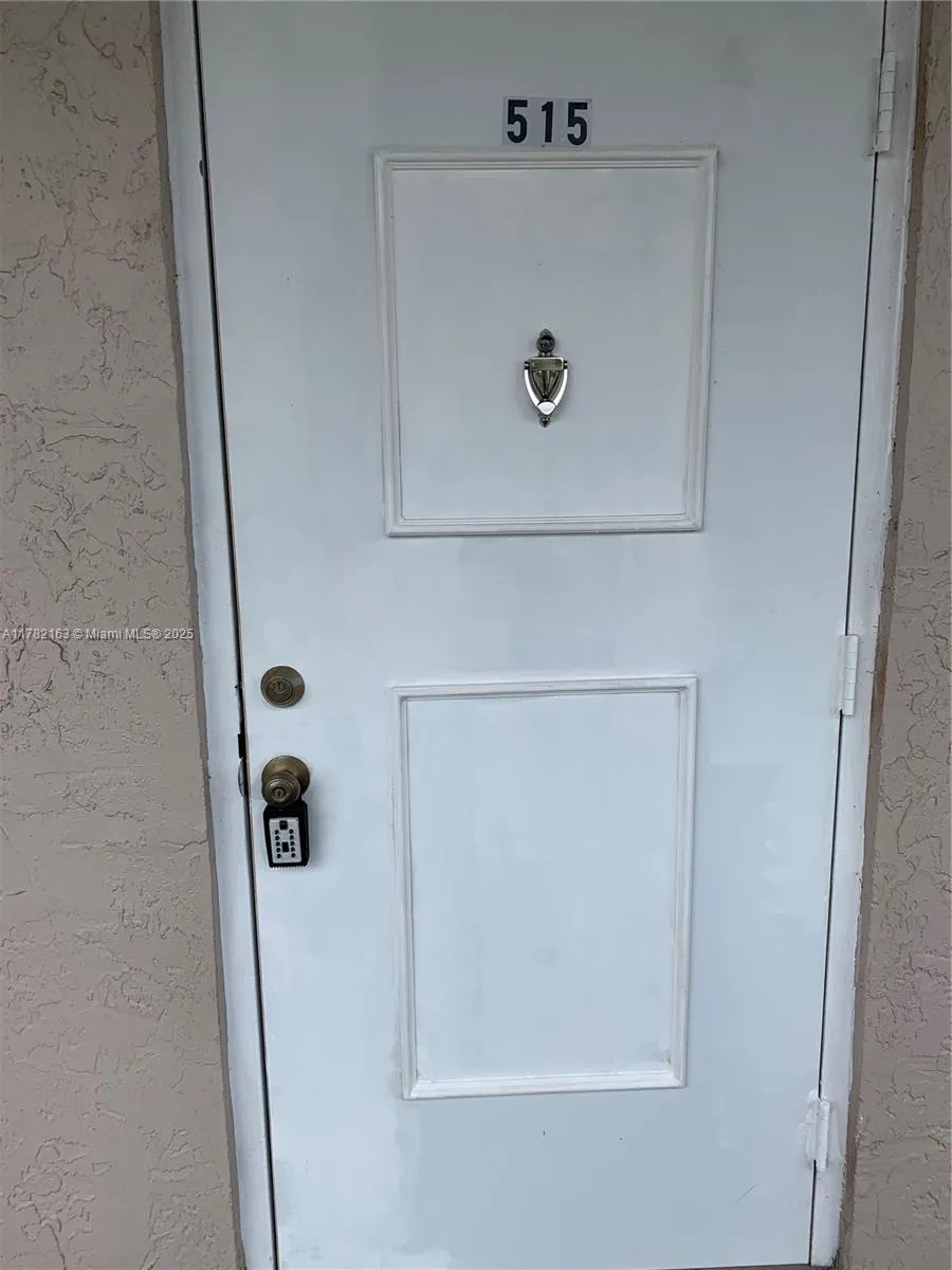 8735 Ramblewood Dr # 515, Coral Springs FL 33071